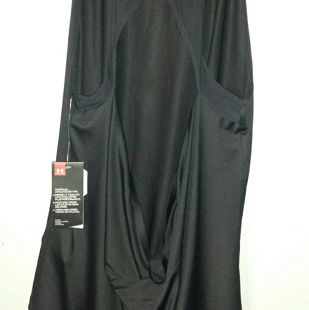Under Armour women's   fitted active blouse